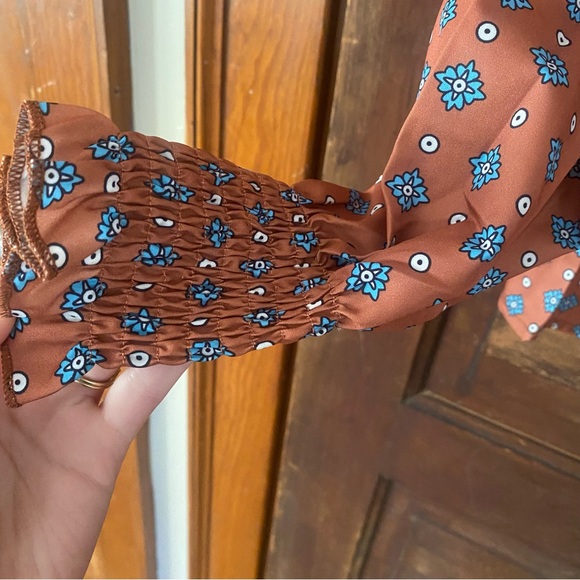 SHEIN Orange and Blue Floral Blouse - Picture 5 of 8